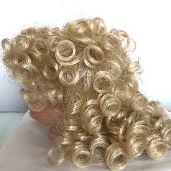 Doll wig blonde Ringletts size 10 curly long doll wig blonde by playhouse coll. - Picture 3 of 16
